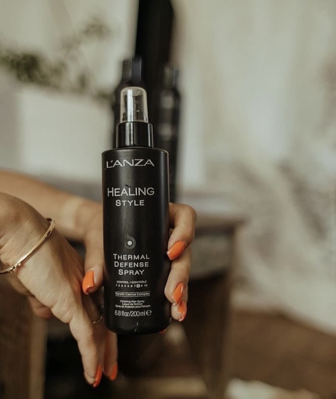 Спрей-термозахист для волосся LʼANZA Healing Style Thermal Defense Spray, 200 ml - 3